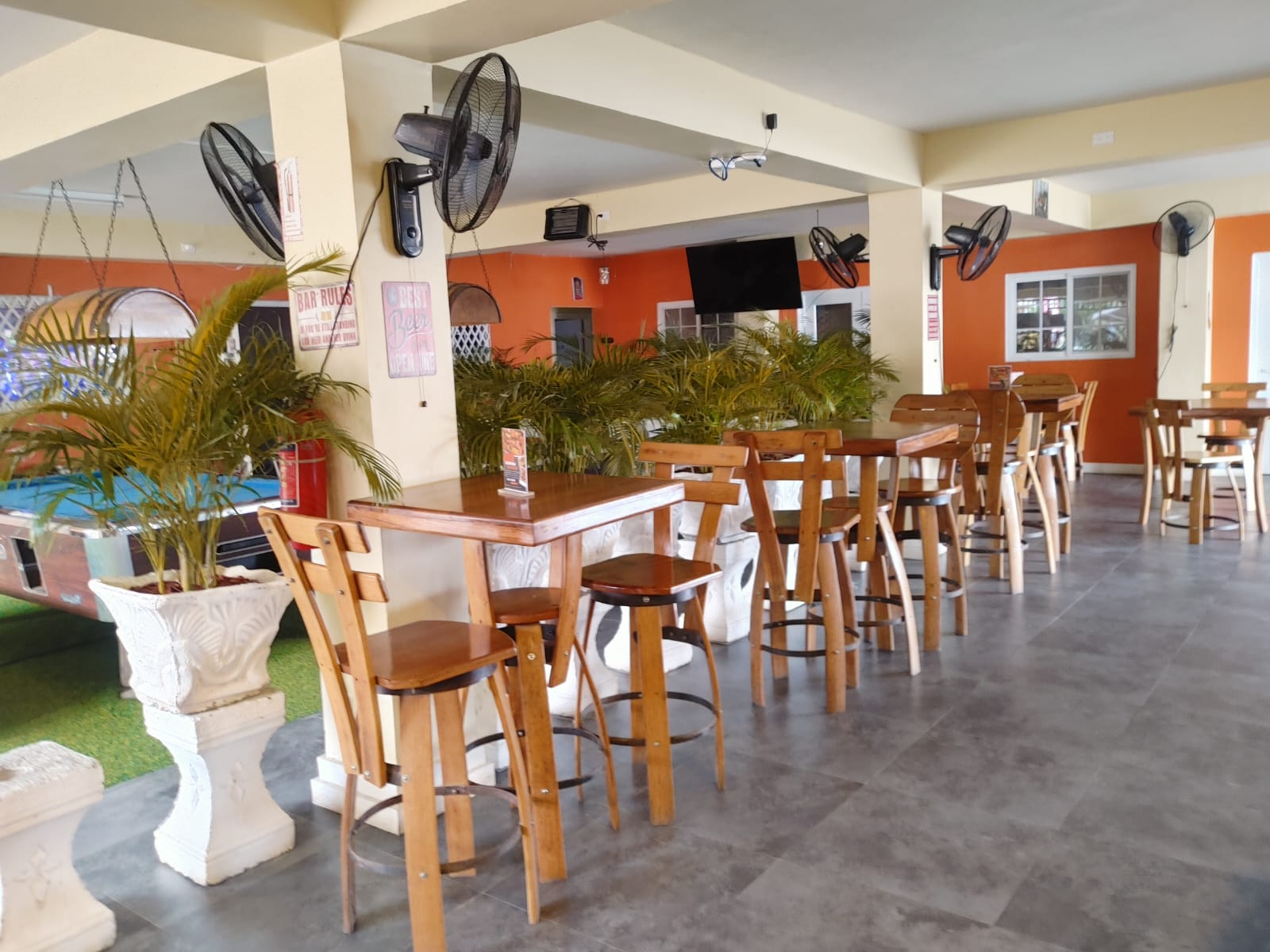 Players Utopia indoor dining area